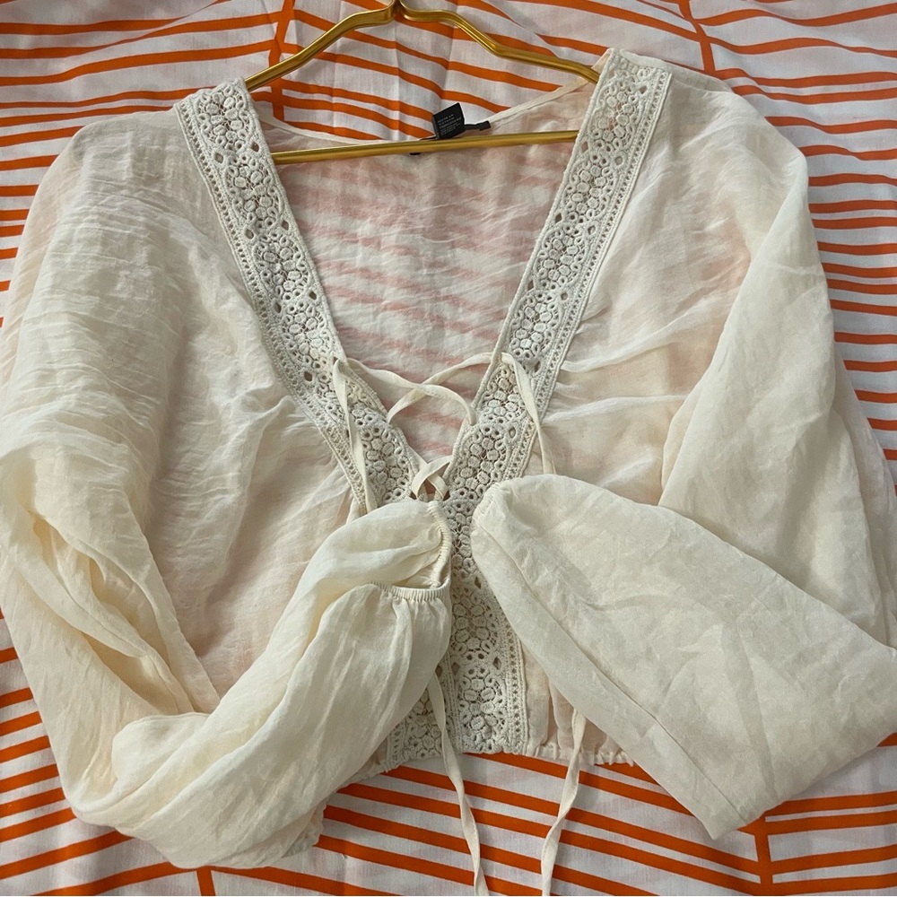 Forever 21 Peasant top size M